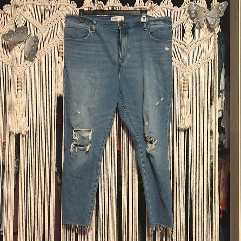 Abercrombie & Fitch Super Skinny High Rise jeans size 18/34